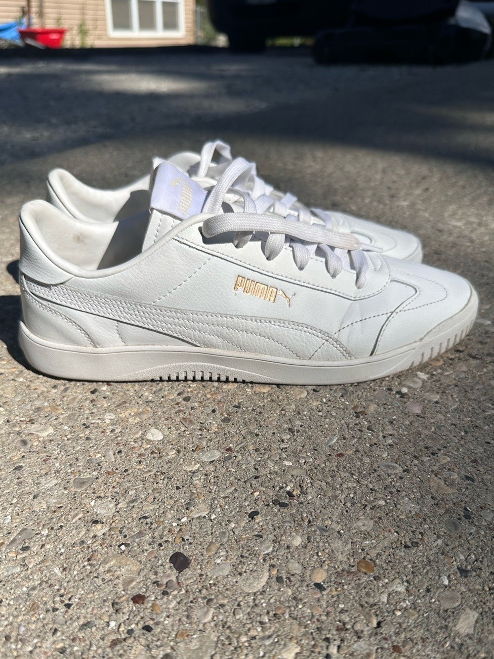 Men’s Puma White Leather Sneakers with Gold Branding
